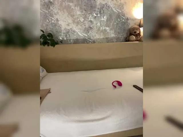 Incredible123 — Guys who tip tokens to me and spend time with me in privat show
