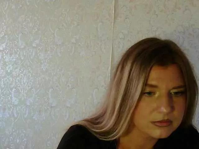 KotiMrrr — When I am treated with care)
Your intelligence, kindness,
your activity, your sense of humor and your generosity) loyalty only for me!