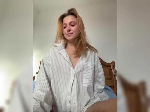 poppysweety122 — Freechat on BongaCams