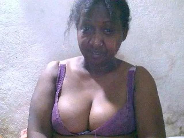 Sylivinaahh on BongaCams