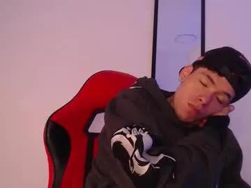 anhonymus — GOAL: Cock hard [66 tokens remaining] The first to run boot 100 #Master #Smoke  #Bigcock #Findom #Feet