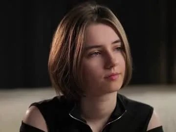 approche_toi_petite — GOAL: Make me flow with your vibrations [24 tokens remaining] A naughty Meghan wants your attention Fav vibe:333, 211, 155, 24 #new #18 #petite #cute #skinny