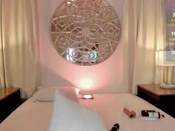 bellinda_21 — GOAL: pussy wide open while you're fucking me [171 tokens remaining] yummy  #curvy #18 #shy #squirt #latina