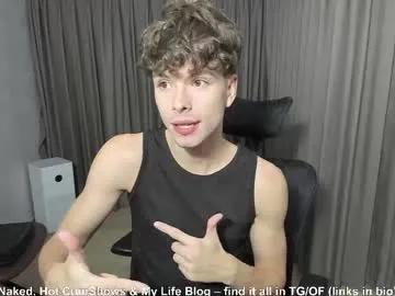 calvin_loves_you — oil show (chest/belly) #18 #skinny #cute #new #4K [444 tokens remaining]