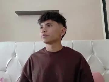 ethan_westt — GOAL: Full naked boy [100 tokens remaining] Come and leave together the routine #lovense #twink #18 #dance #young Hi again after a week