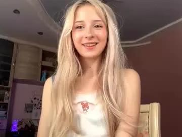 evaqt — Hi! im Eva and im #new here! GOAL:Take off My toplove pattern 222tk #18 #skinny #shy #lovense [449 tokens remaining]