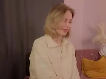 gwenkevwitch — my name is Jannie and im very new here!! ^^  goal: I'll sit on my pillow   <3 #shy #blonde #feet #young #new [78 tokens remaining]