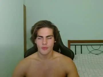 harryking1 — Hottest guy on CB #gay #muscle #findom #cum #18 [4000 tokens remaining]