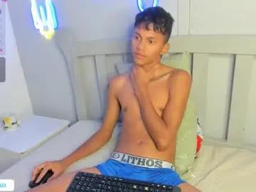 loistwink_1 — GOAL: show ass [25 tokens remaining] Welcome to my room! #twink #18 #teen #fuckmachine #cum