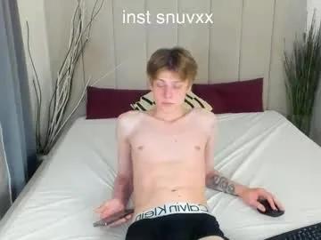 louie_evans — GOAL: cum show [2975 tokens remaining] aquadisco #new #twink #18 #young #feet