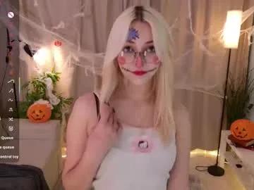 marrysharpii — Goal: Lick your finger+Ahegao Today the blonde got spoiled and dressed up for Halloween #lovense #teen #new #18 #cute