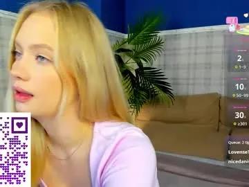 melanie_ryer — teasing pussy without panties [475 tokens left] Hello everyone, my name is Melanie!PVT OPEN #shy  #blonde #18 #feet #ass