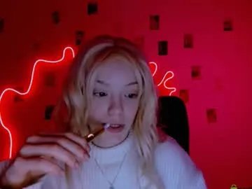 mia_starrr_ — GOAL: tease 18+ [55 tokens remaining] Welcome to my room! #young #c2c #18 #mistress #nonude