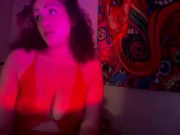 nellbee — nell b  #curvy #shybutfreaky #gamergirl  #squirt  #stoner