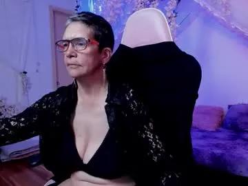 selena_ferreira — COME HERE AND MAKE ME MOAN OF PLEASURE - Multi Goal: - aceite sobre mis grandes tetas y follar el dildo con ellas [199 tokens left] #bigboobs #mature #couple #chubby