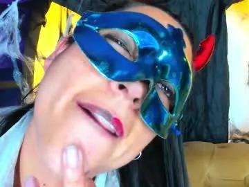 skarlettbarnes — [43 Left]  Slowly oil my feet  Inspired by a mysterious hostess who receives guests in her haunted mansion #leather #Nylon #heels #feet #lovense