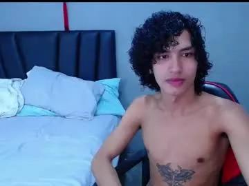 tayronx33 — Cumming in la cam [1000 tokens left] #femboy #bigcock  #teen  #young  #18