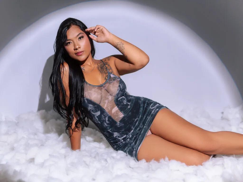 AgathaFoox — I am versatile and I love exploring every fantasy. I enjoy role plays, masturbation, oral sex and anything that awakens the senses. Saliva, feet, hair pulling, dirty talk and spanking excite me... I like unlimited pleasure, with intensity and attitude.
