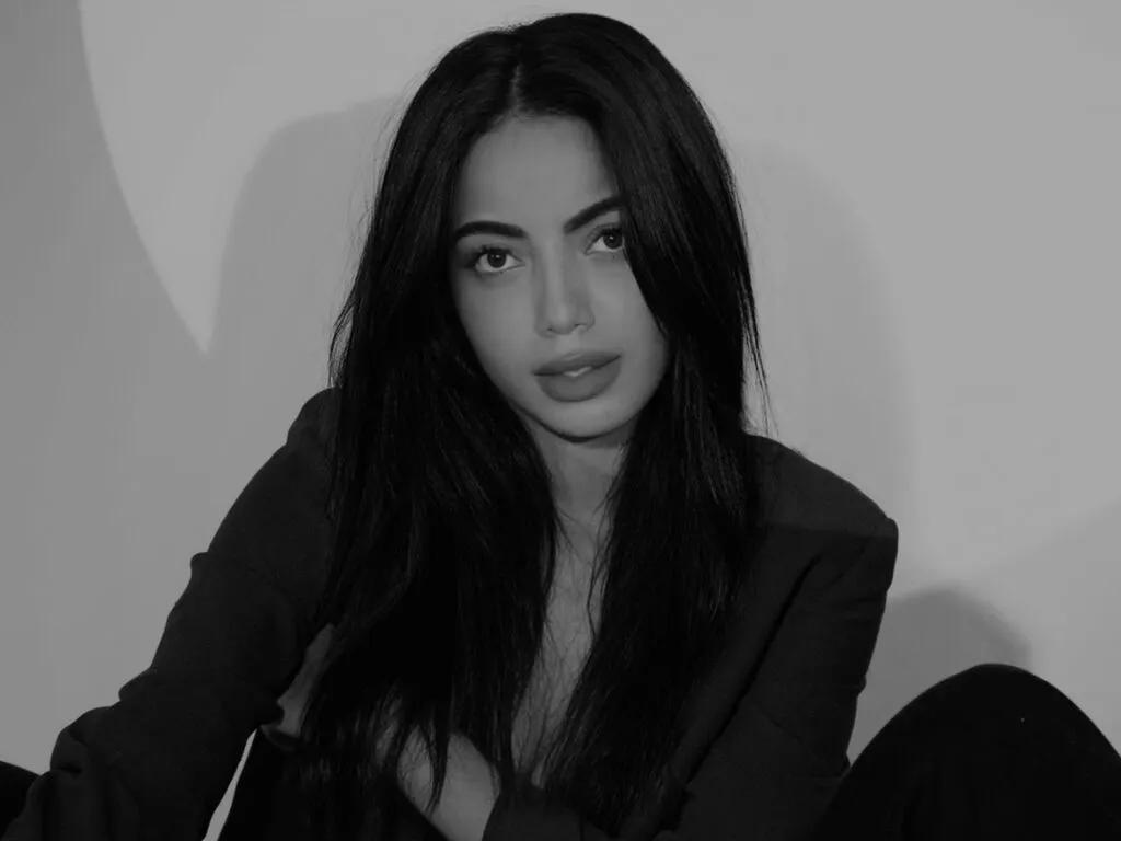 AmaraValmont — I love a man who knows how to look at me... slowly, with desire. I enjoy playful conversations, intense eye contact, passionate teasing, and turning fantasy into something real. I love taking my time to build the heat --- soft touches, deep stares,...