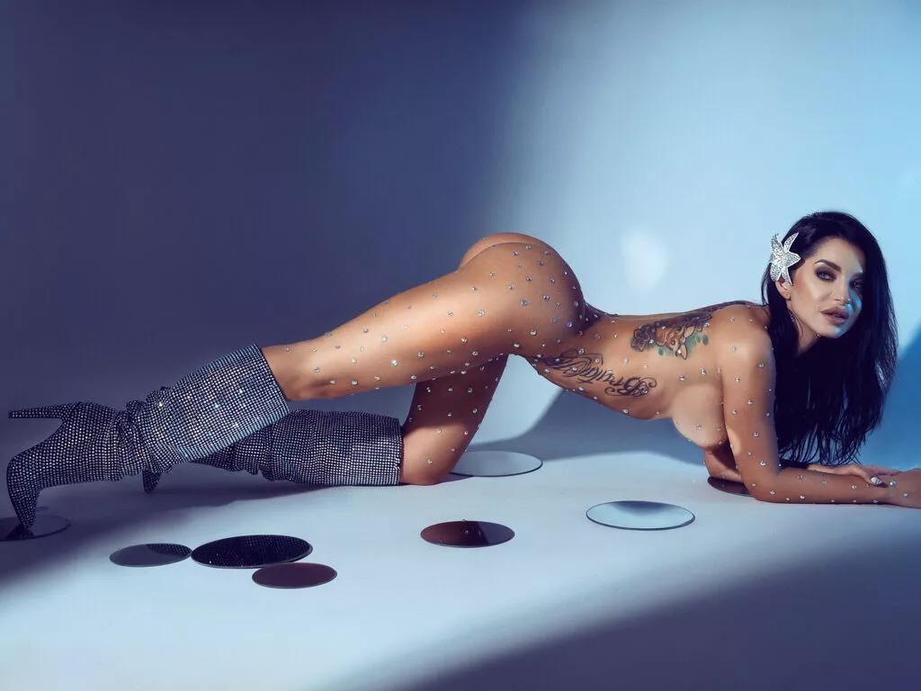 Anisyia — I like to see that you really love and enjoy with me our fantasy, how hard and horny you are for me darling, but a close view makes me crazy ! In the end i would love cum together in same time!