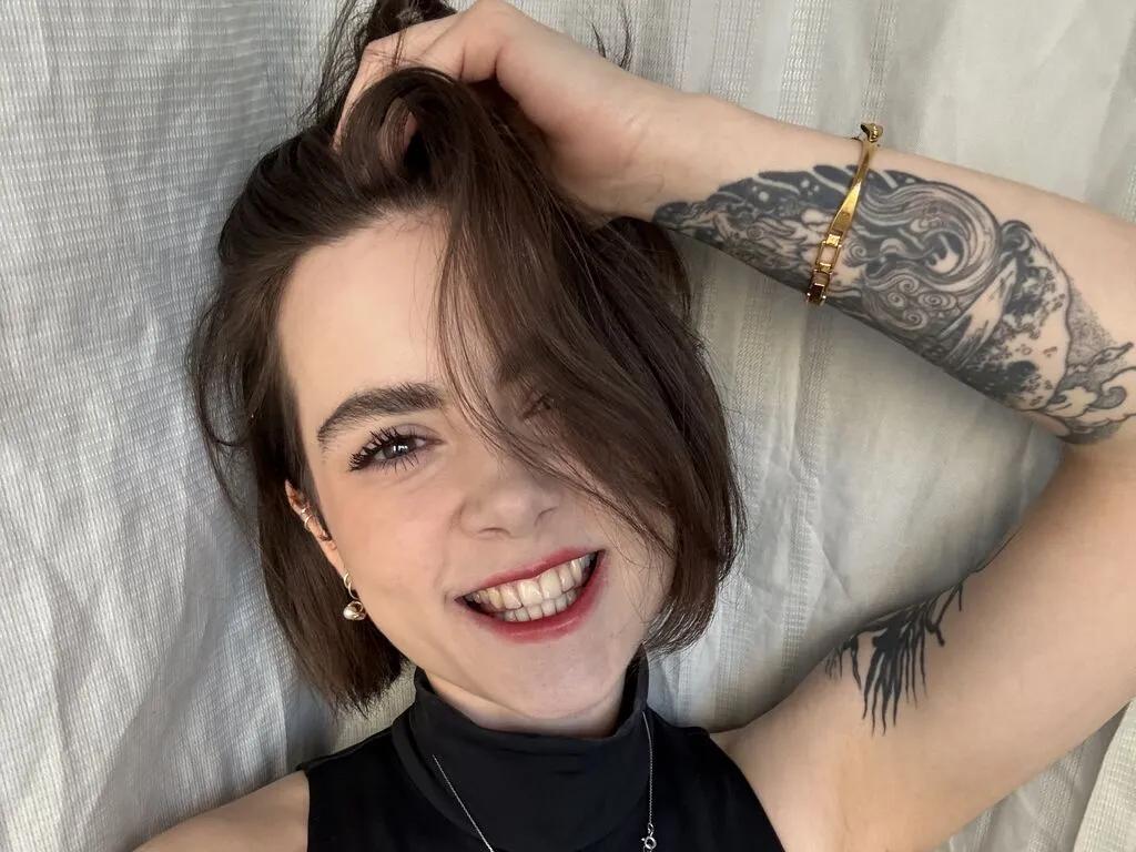 AriaBlair — I like deep conversations, soft touches (even virtual ones ), late-night laughs, good music, and people who know how to have fun....