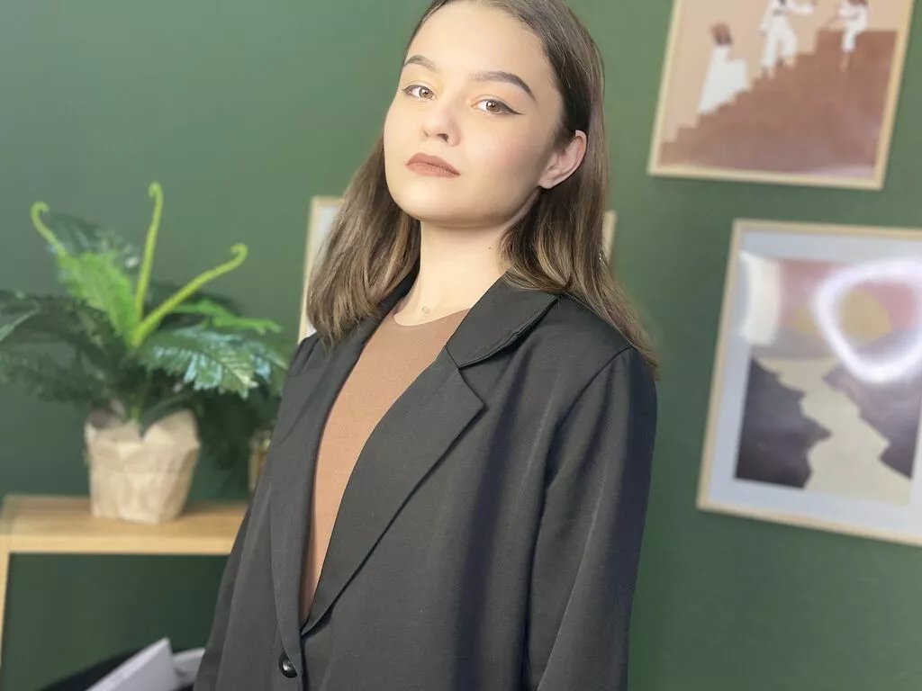 AureliaZanetti on LiveJasmin