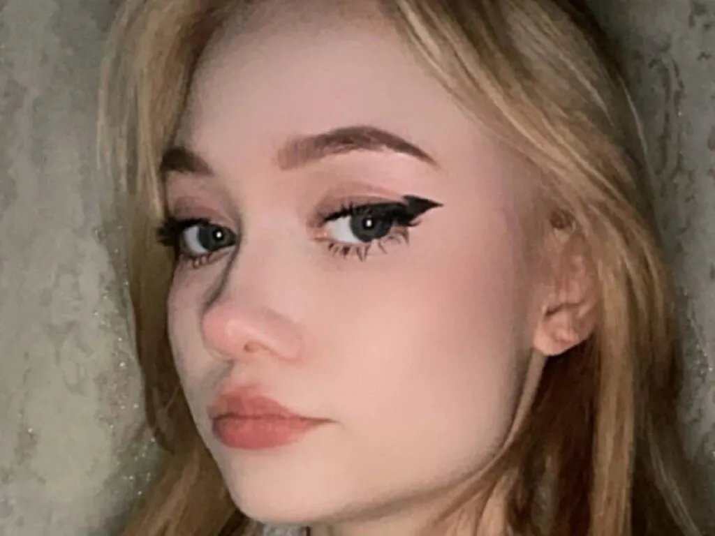 CecilyBurnard — I love spending time with new and interesting people, I love animals and my family. I want to see the world, I like to travel