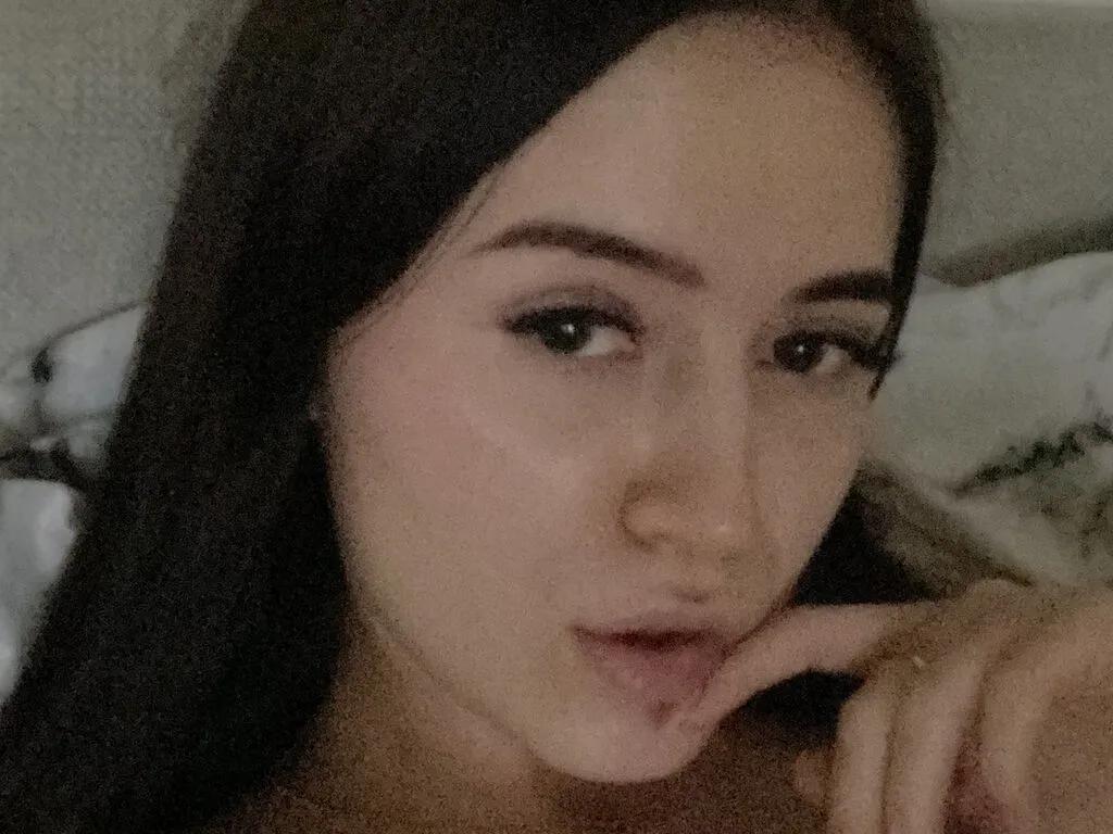 ChloeBolwman — I love when we can light up this day together! I love being looked after and cared for, and I'm always ready to give back too.