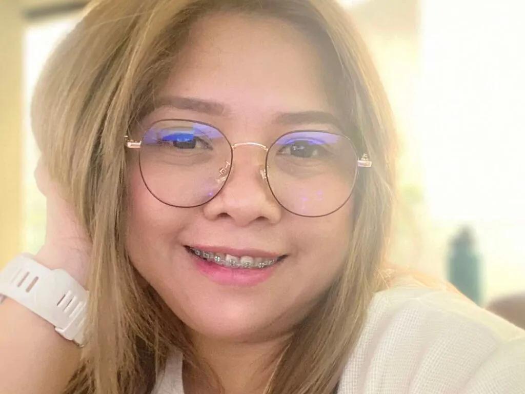 ChloeJane — what i like most is so funny can make me always smile and laugh i love ice cream cake and shopping 