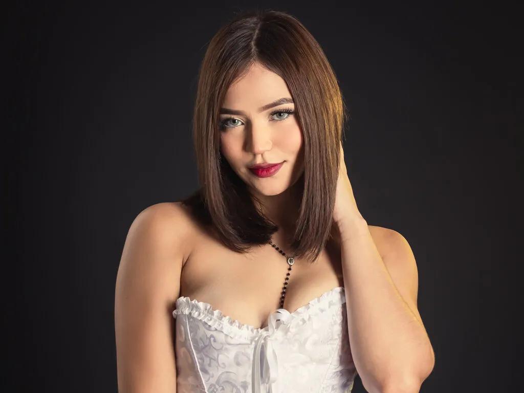 ClarissaMorreti — I really like sports and I love weight training. One of the sports I am currently doing is poldance and Jiu Jitsu.