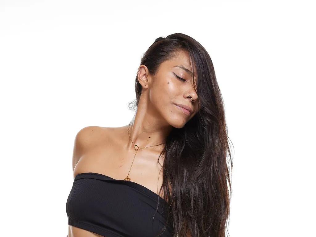 DakiniTantra — slow breathwork that makes you shiver * whispered mantras in your ear * eye contact that feels like touch * teasing with feathers, silk & words * tantric edging games * intelligent minds that surrender * respectful gentlemen who obey *...