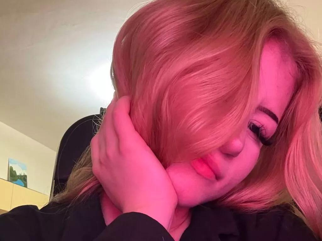EdithBiglow — I love cooking and experimenting with recipes, I especially love creating desserts and Italian pizza.