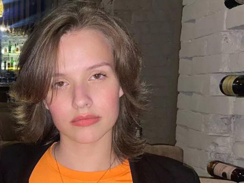 ElwineDennett — I'm not looking for the perfect partner---I'm looking for a loved one. Someone with whom you can be silent, but feel. With whom you want not to play roles, but to be yourself. I believe that a true connection is not only love, but also acceptance,...