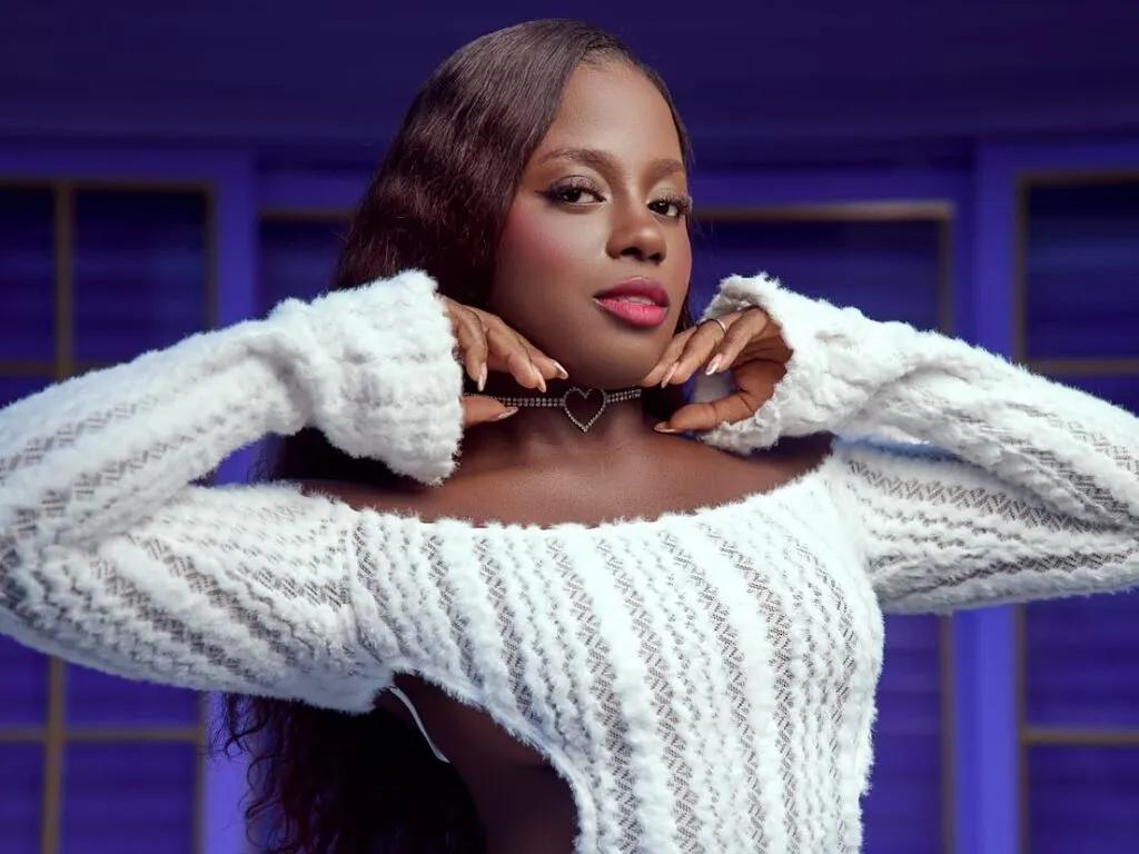 EmiParks — travel, smile, have adventures that remain engraved in my mind