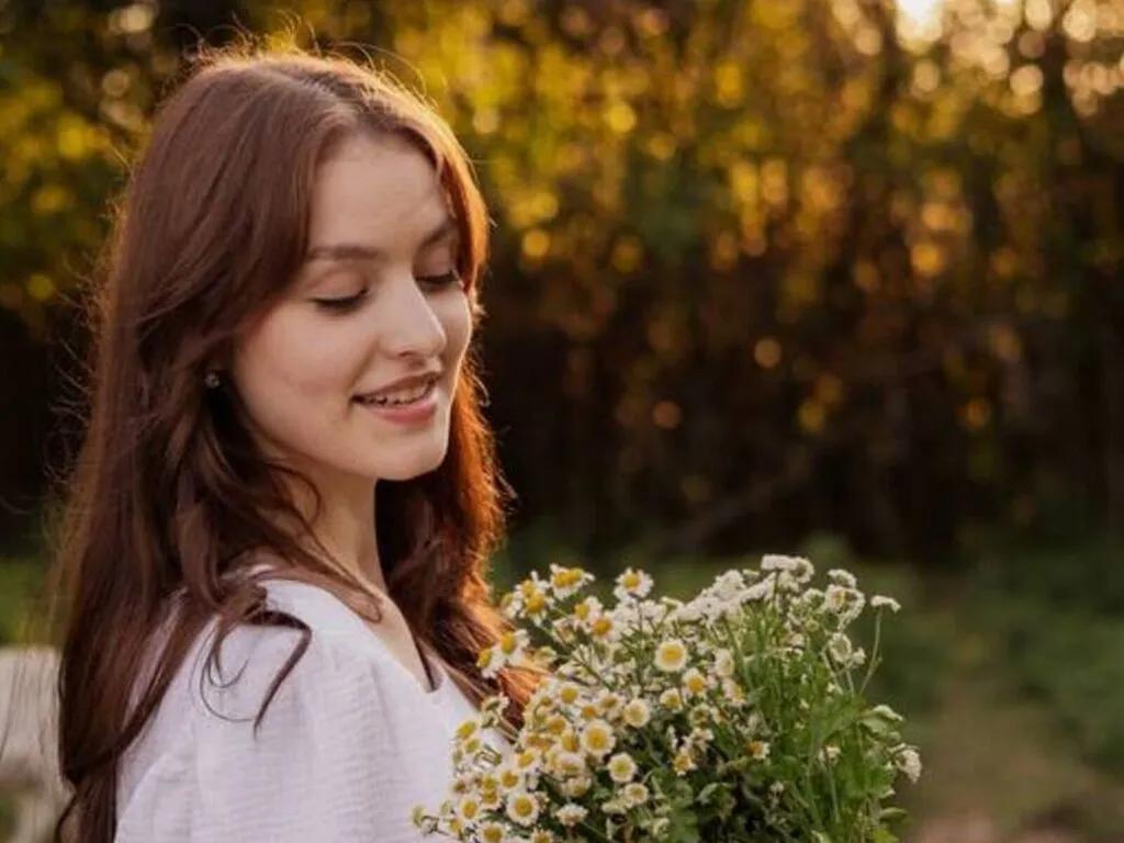 GildedOlivia — I like to draw, play musical instruments. I also sometimes play video games and go for walks (I prefer nature). Oh, I also go in for sports and play chess. What about you?