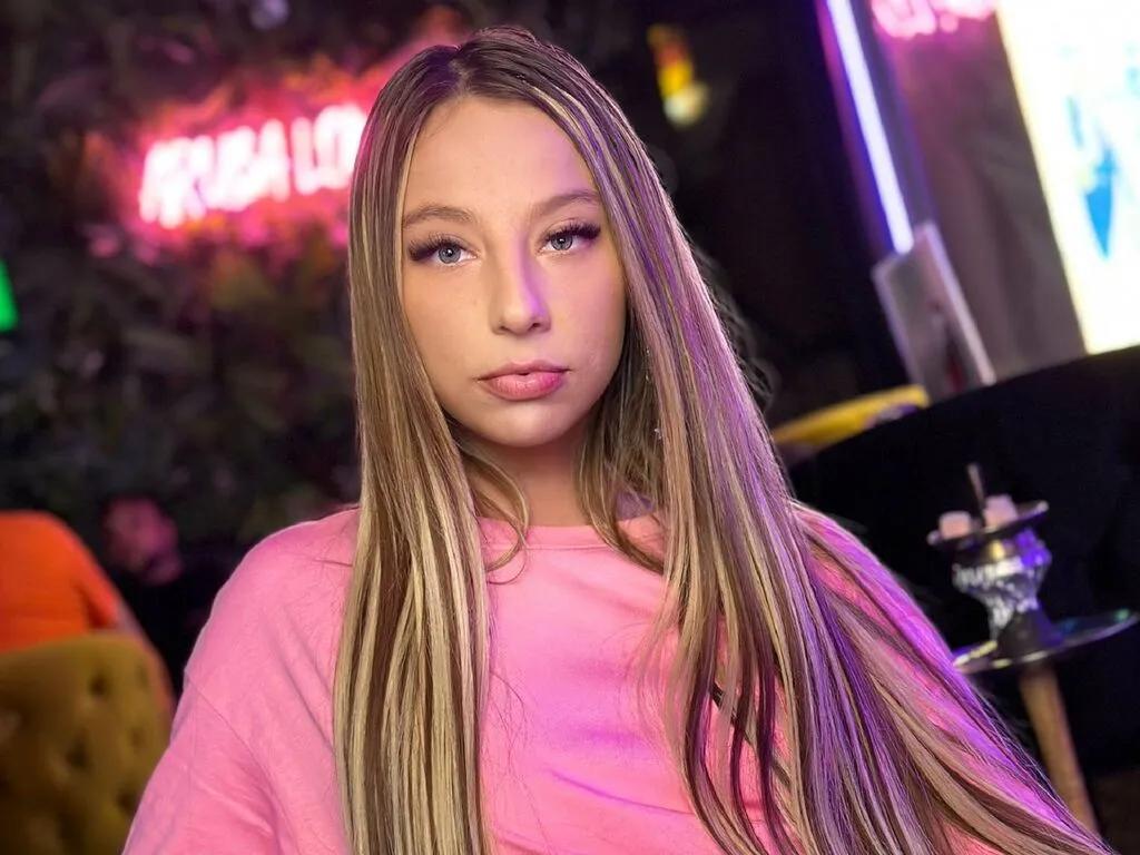 KendraRoxen — Roleplay and fantasy scenarios, Being desired and admired, Sensual touch and intimacy