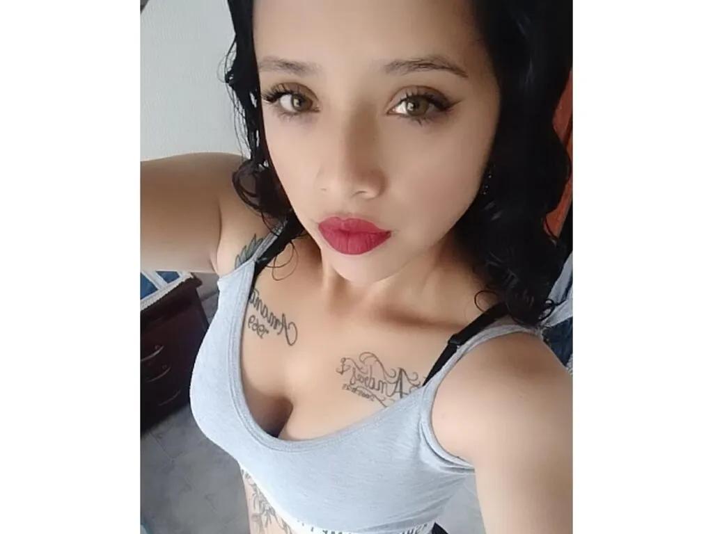 KhattyWhite — Freechat on LiveJasmin
