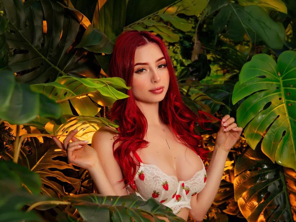 Lanna — I like vanilla ice cream with chocolate, a walk in the fresh air surrounded by nature