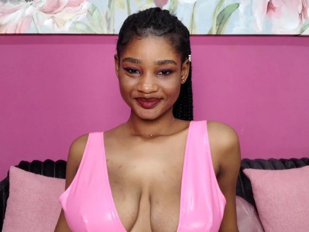 LaraVelvet — Confident men who know what they want

Deep conversations that turn playful

Gentle teasing that builds excitement

Respectful but naughty energy

