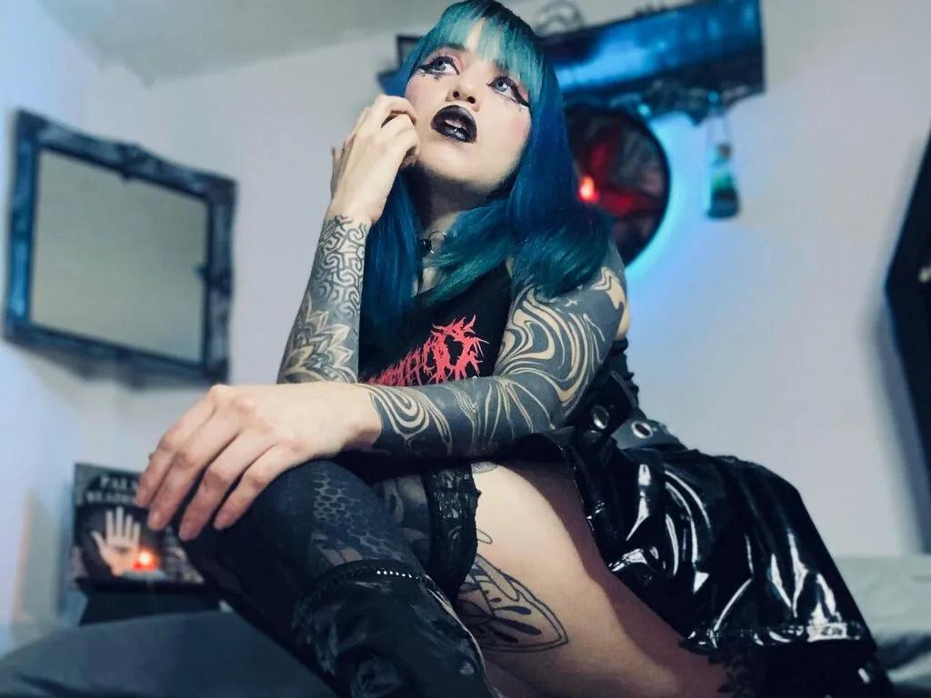 LaurenKanroji — I love having very hot conversations, please the attractive guys