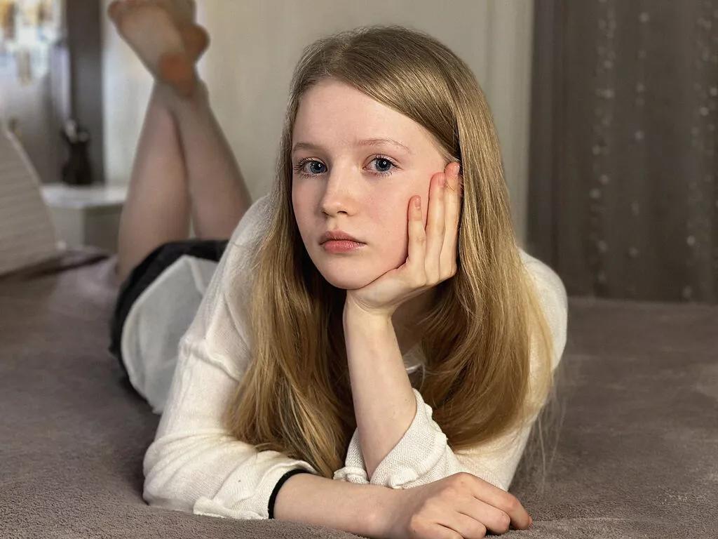 LilianHoward — i love sunny day and dancing in the rain