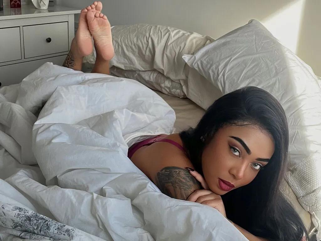 MissMorelli — I love details, flowers , chocolates, all the traditional things that currently seem out of fashion and I love gentlemen . I'm a woman with big dreams and an even bigger heart. Ambitious, sweet, and fun  I love going shopping ,...