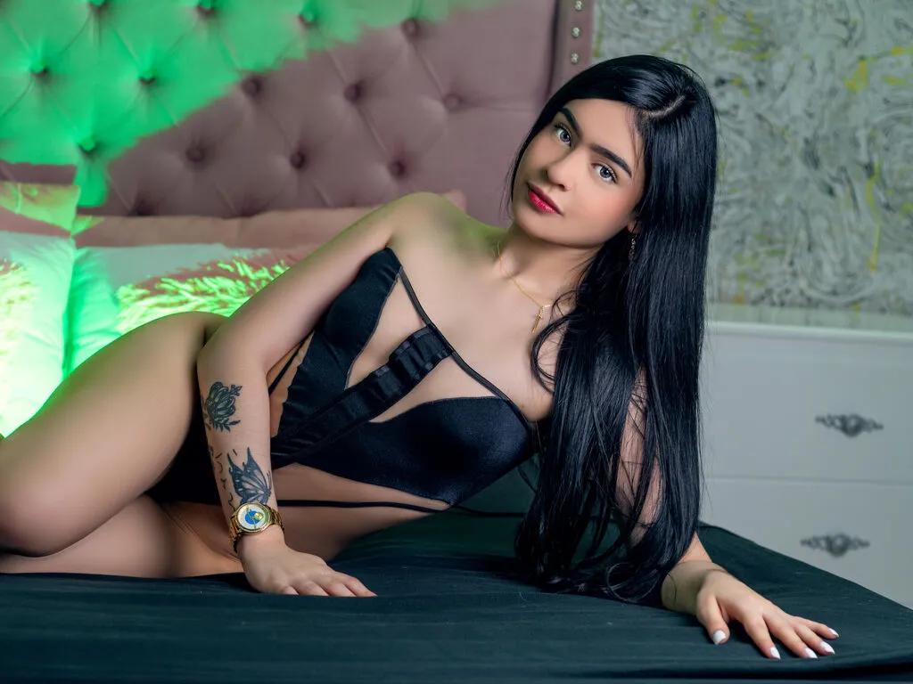 PaulinaRosei —  Gentlemen who know how to treat a lady

 Compliments and flirty talk

 Exploring fantasies and roleplay

 Confidence mixed with respect

 Good vibes and fun energy