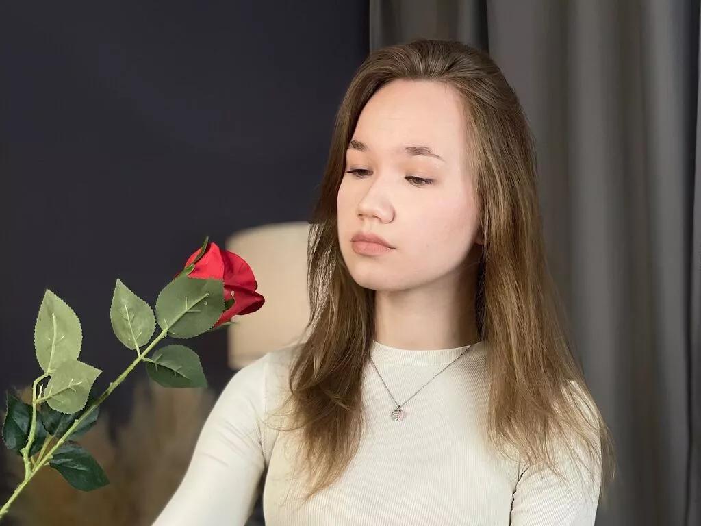 PortiaHartnell — I love intelligent flirtation, slow teasing, and feeling desired.