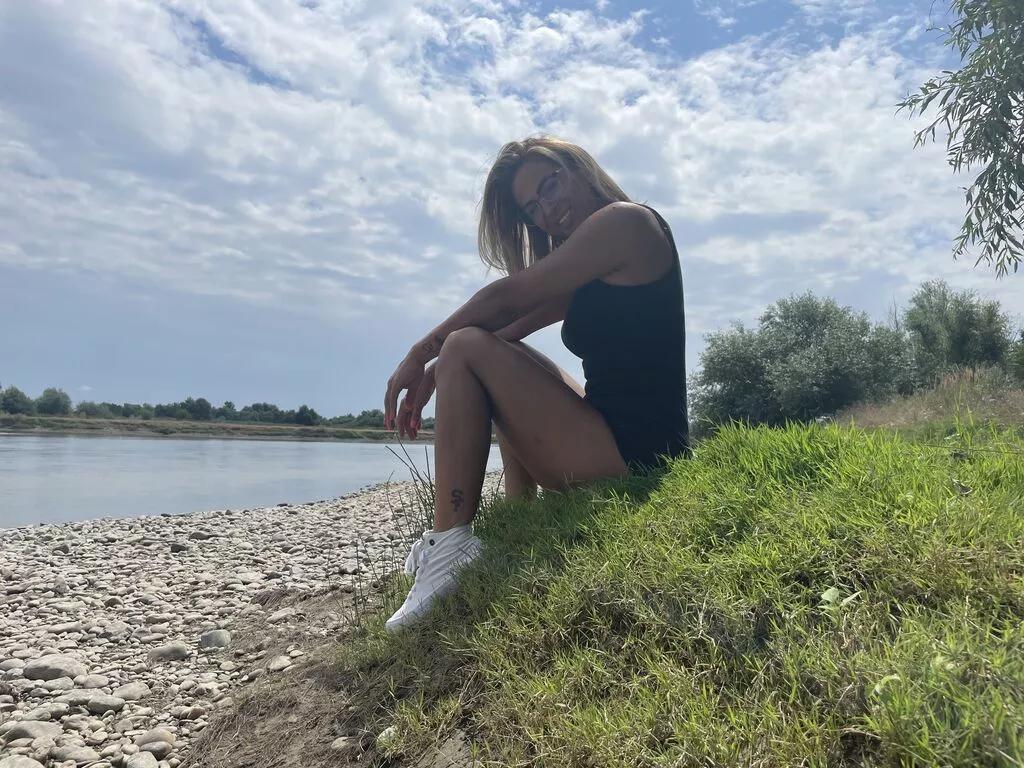 SandraQuinsy — Freechat on LiveJasmin