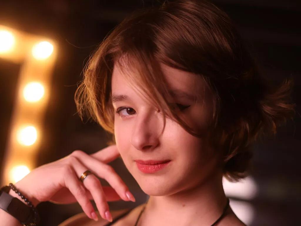 SilvaTailin — I love dirtytalk, anal sex, lust. I can be submissive or dominant, but I will always make sure that we cum at the same time very brightly and intensely