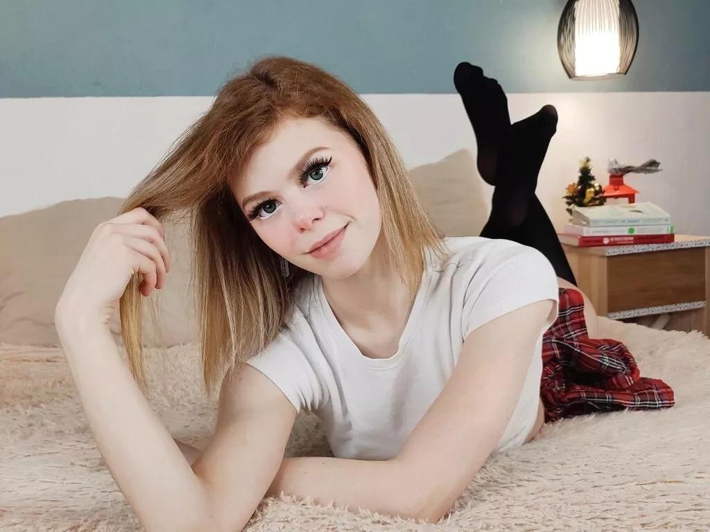 SophieColdman — I love long conversations, good jokes and a festive atmosphere.