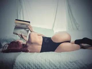 JazminDyer — In my show you will find passion, naughty games and limitless fantasies. I want to make you vibrate, provoke you and leave you wanting more of me.