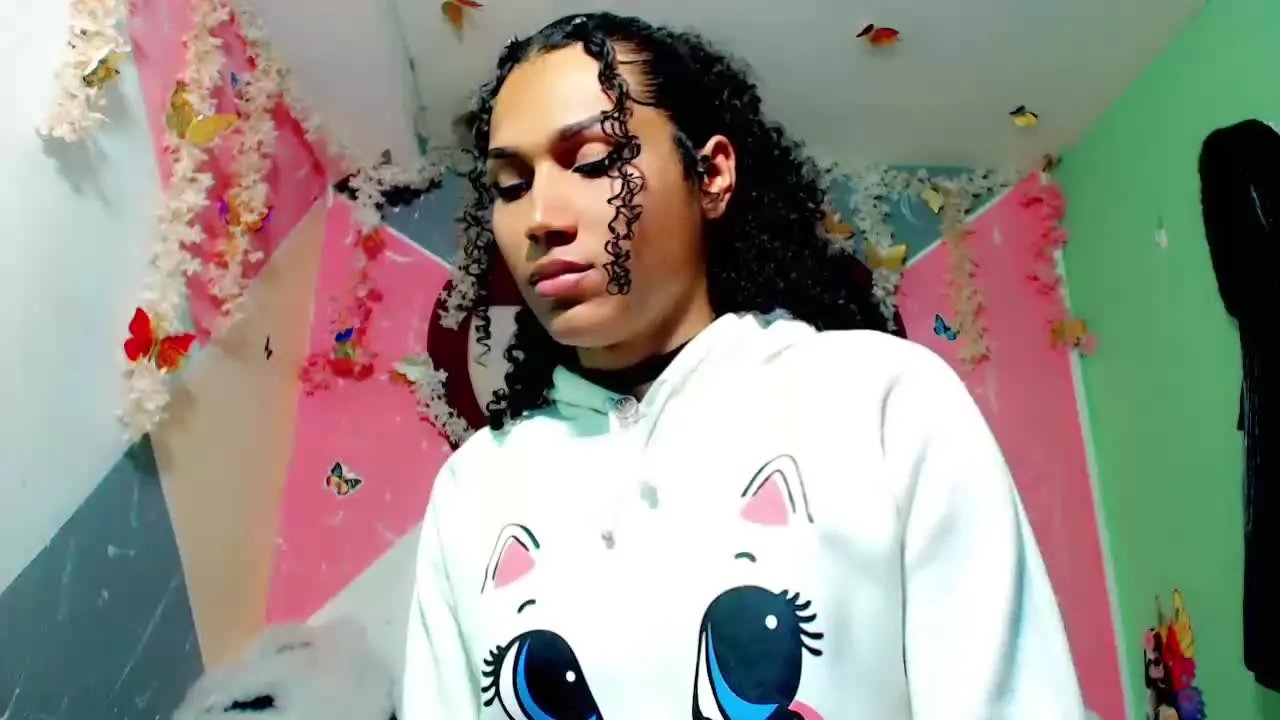 JenyCuteTS — Freechat on Streamray