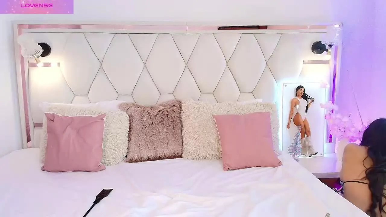 violetamonroe — Freechat on Streamray